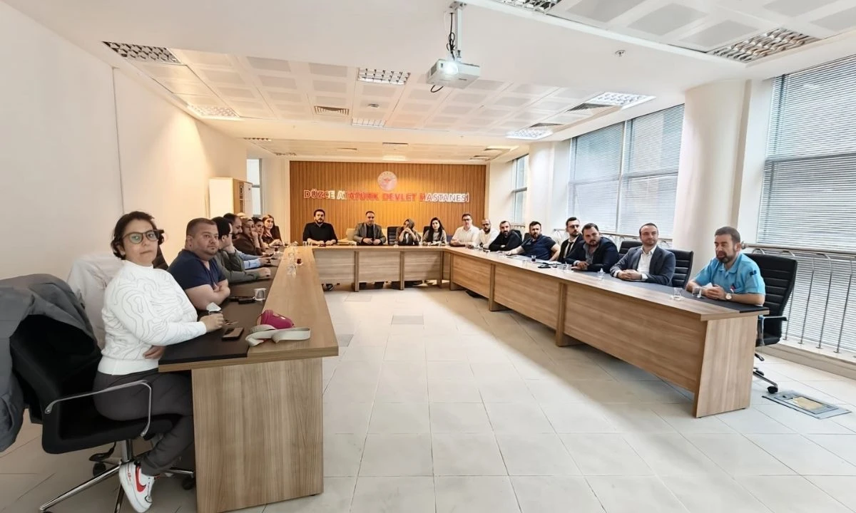 Düzce’de Sağlık Masaya Yatırıldı! Acil Hizmetlerde Yeni Planlama
