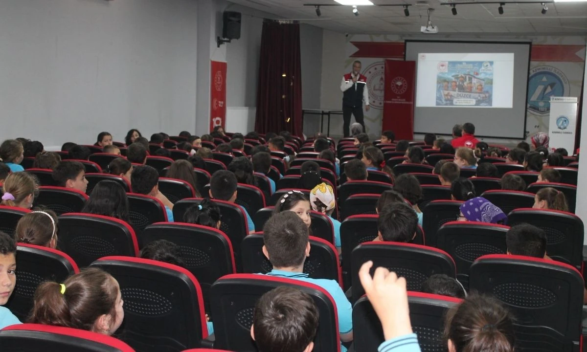 Düzce’de Öğrencilere “Sağlıklı Gıda ve Balıkçılık” Eğitimi
