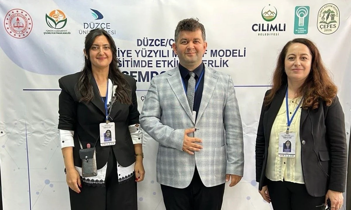 Çilimli'de Eğitime Damga Vuran Başarı: Miraç Karayiğit'e Üstün Başarı Belgesi