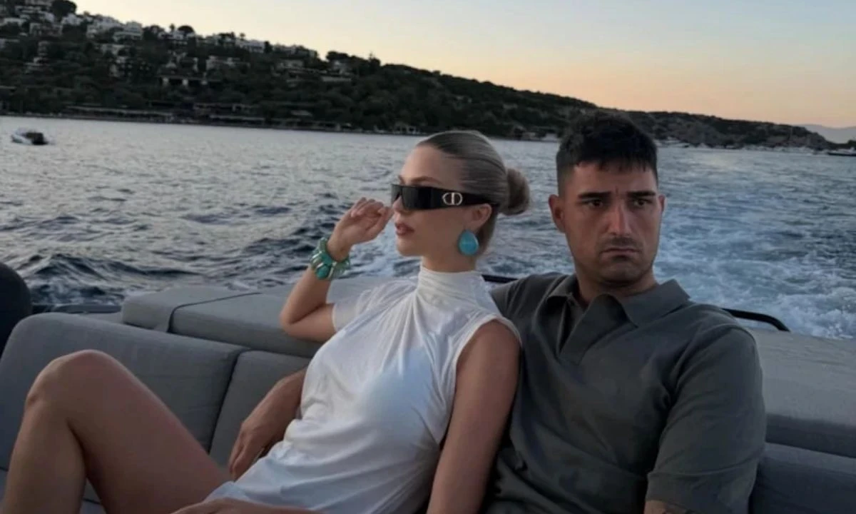 Yasemin Şefkatli ile İdo Tatlıses tatilde! Tarzları gündem oldu