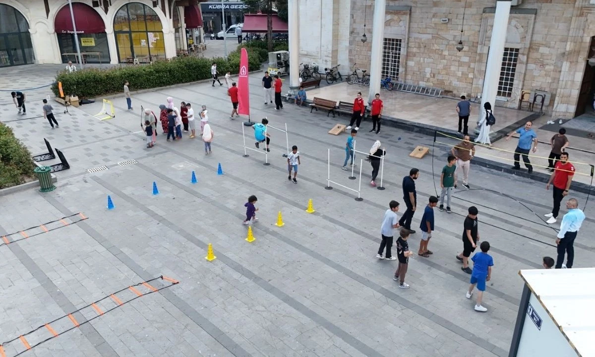 Düzce'de Yaz Kur'an Kursu Öğrencileri Sporla Buluştu