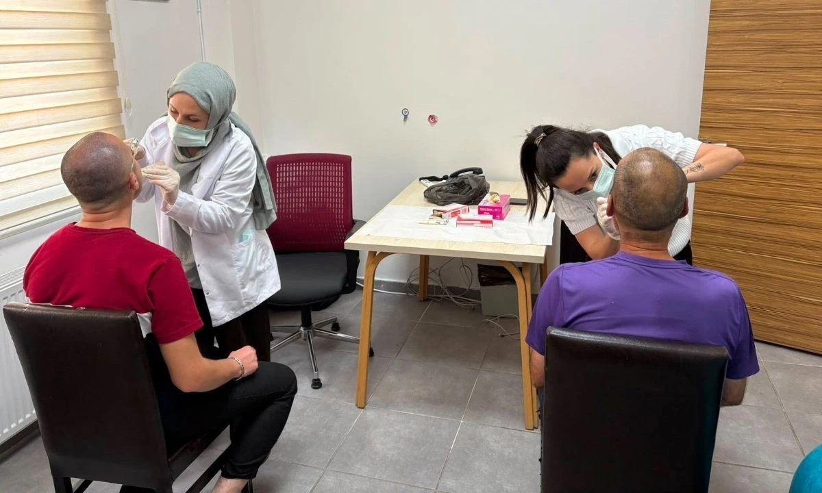 Düzce'de engelsiz yaşam merkezinde ağız ve diş sağlığı taraması yapıldı