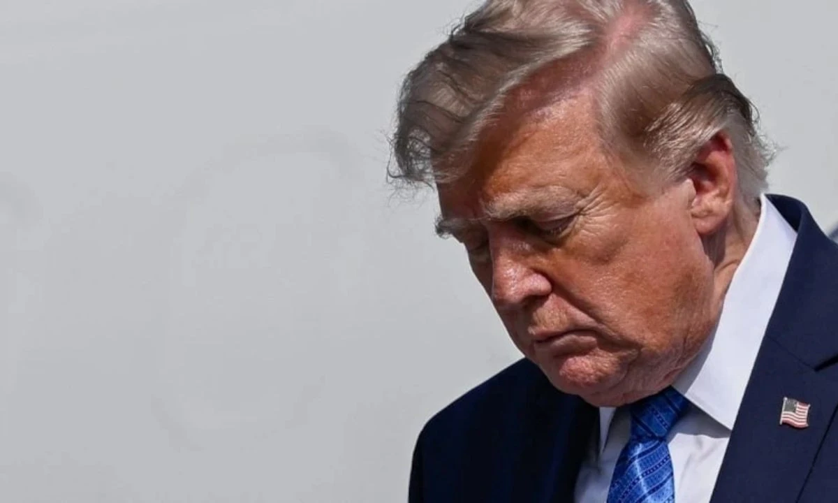 Wall Street Journal: Trump, İran'a yönelik yeni saldırı dalgası emri verdi