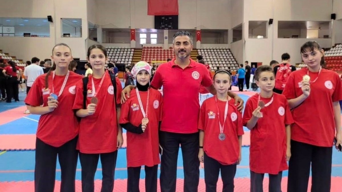 Düzceli tekvandocular ANALİG finallerine yükseldi