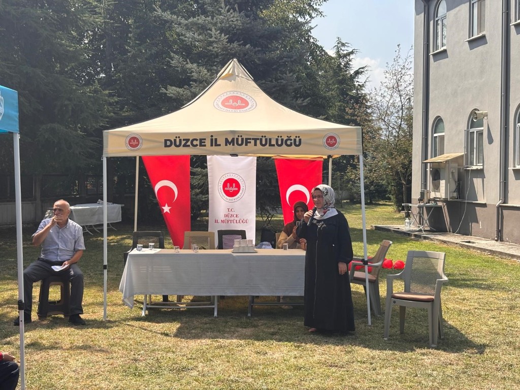 duzcede-100-ogrenci-ayni-etkinlikte-bulustu-4-081925