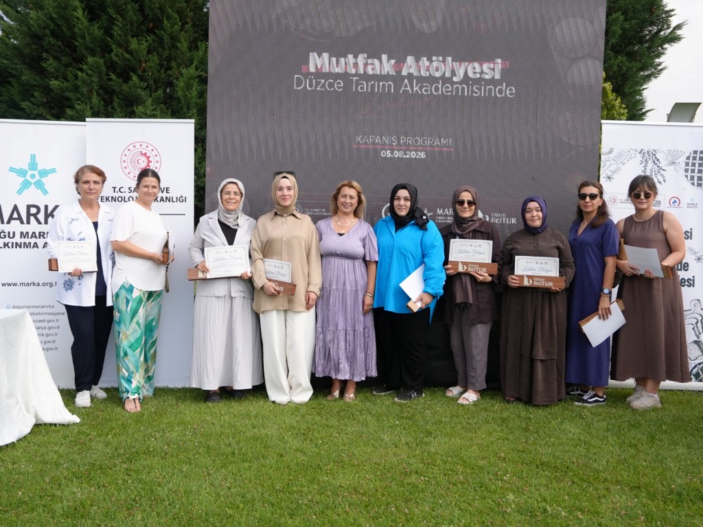 duzcede-336-saatlik-egitim-tamamlandi-30-kursiyer-profesyonel-mutfaga-adim-atti-10-044912