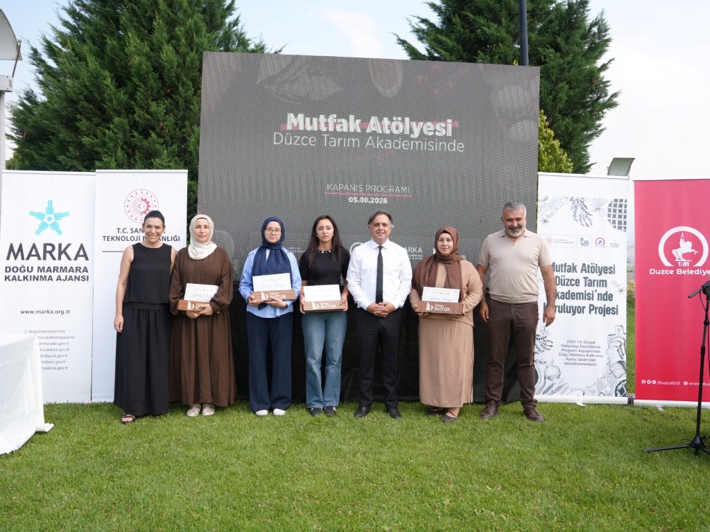 duzcede-336-saatlik-egitim-tamamlandi-30-kursiyer-profesyonel-mutfaga-adim-atti-6-044909