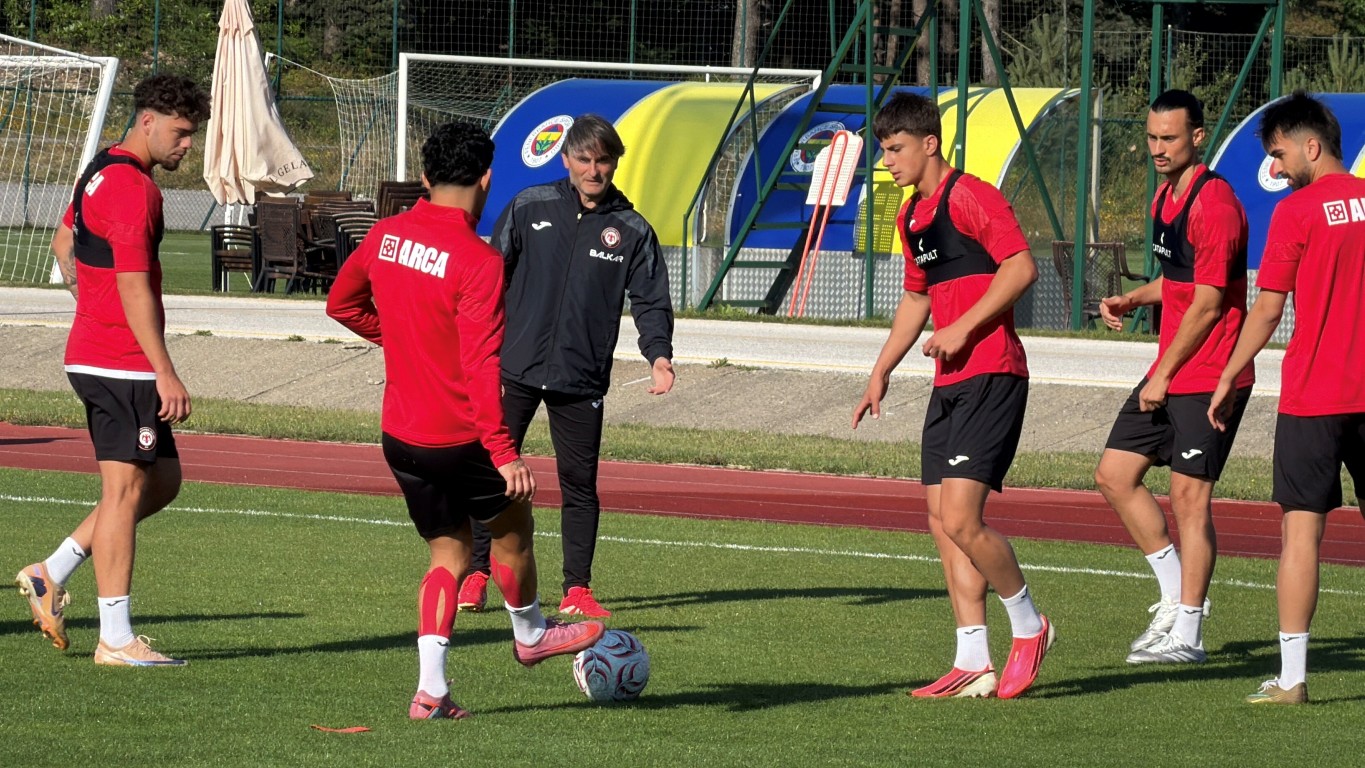 serdar-gurlerden-galatasaray-maci-oncesi-iddiali-sozler-iyi-bir-sonuc-istiyoruz-4-082505
