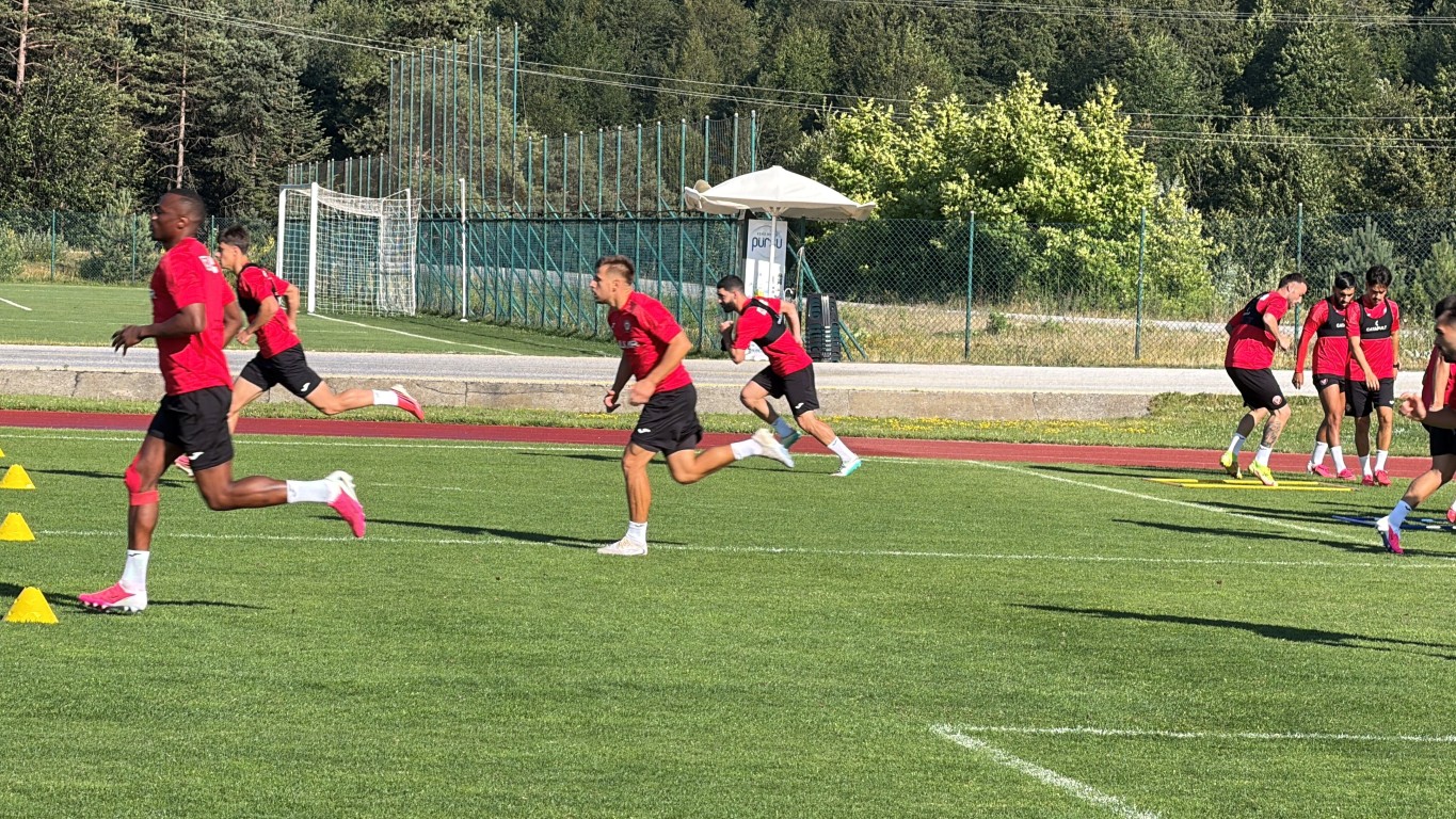 serie-adan-corum-fkya-geldi-galatasaray-maci-icin-iddiali-konustu-4-023304
