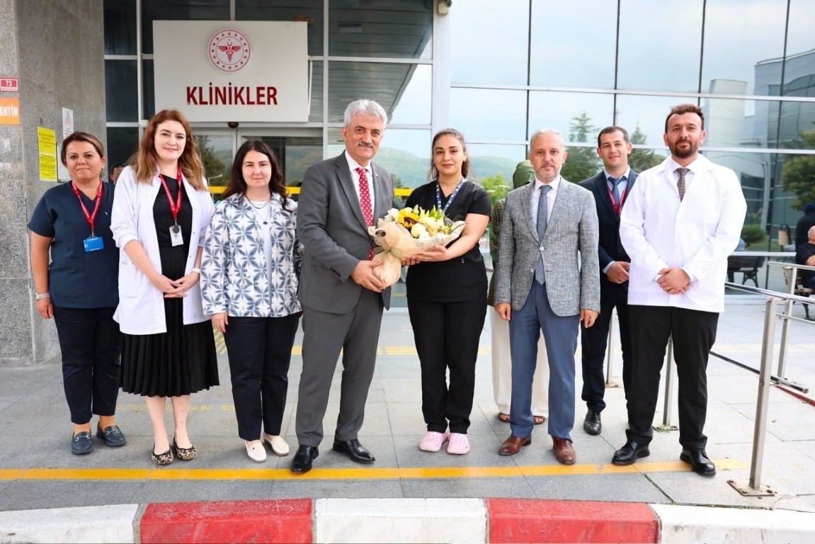 vali-mehmet-makas-duzcede-saglik-tesislerini-inceledi-5-121516