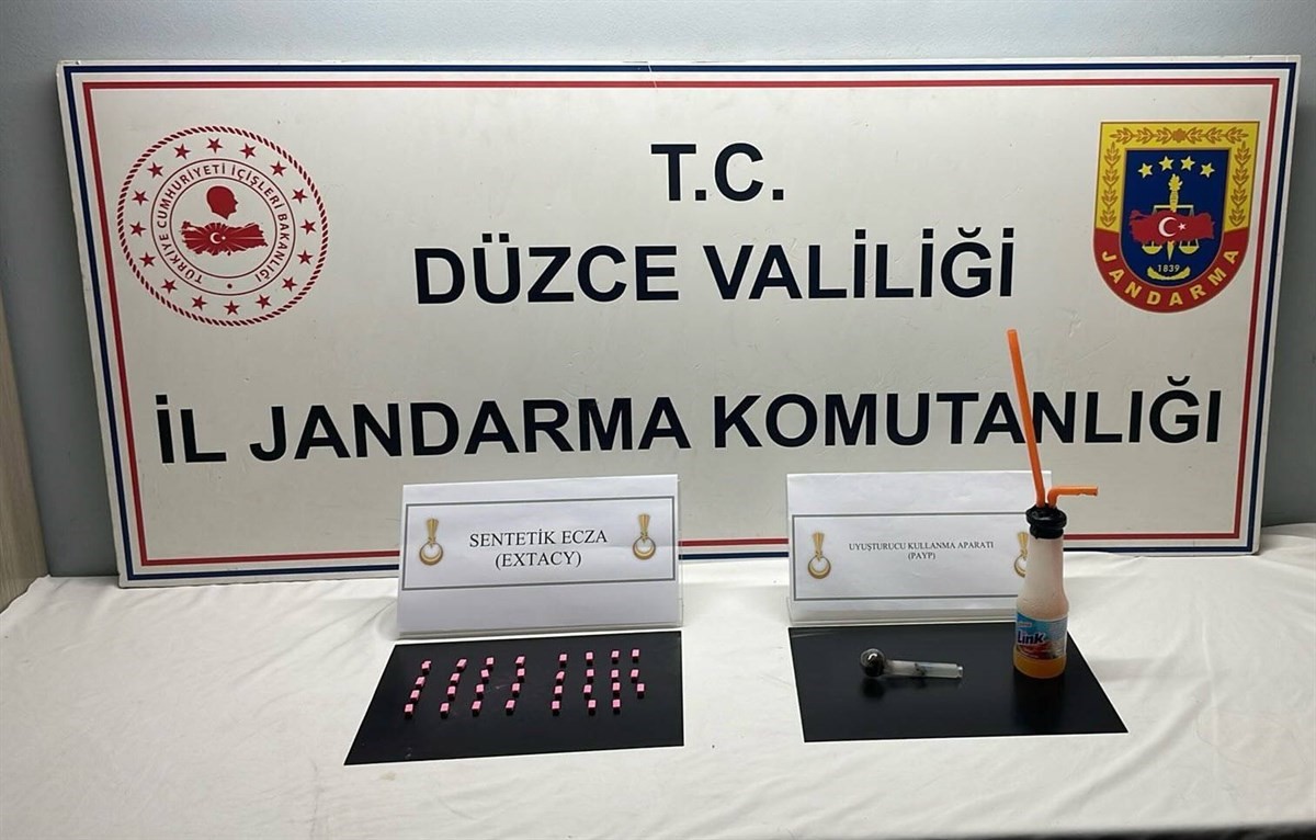 duzcede-jandarmadan-bir-haftada-buyuk-operasyon-20-aranan-kisi-yakalandi-1-050419