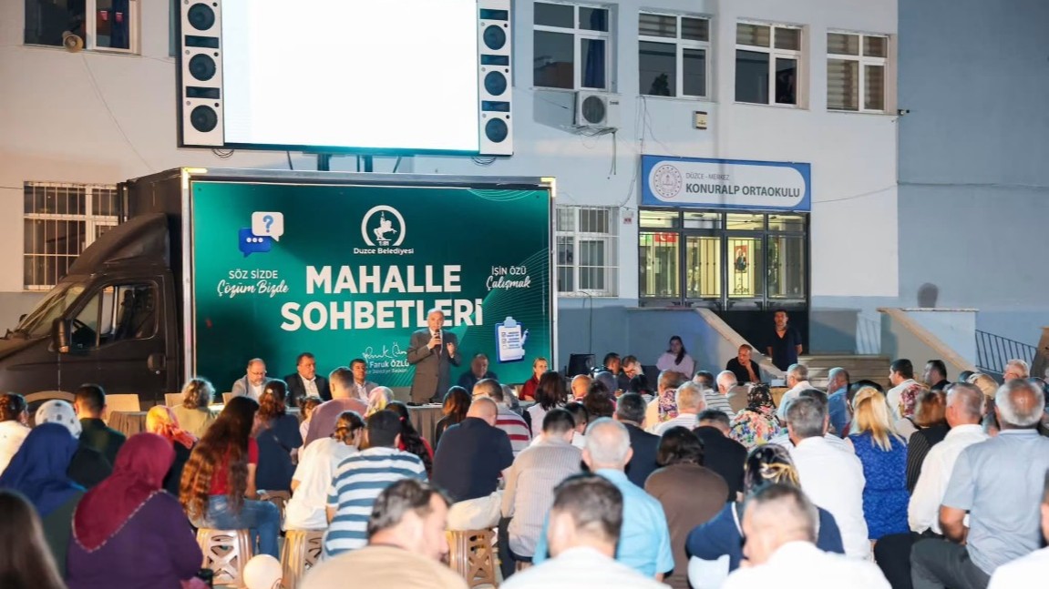 Konuralp’te gözler yeni yatırımlarda: Özlü projeleri mahalle sakinlerine anlattı