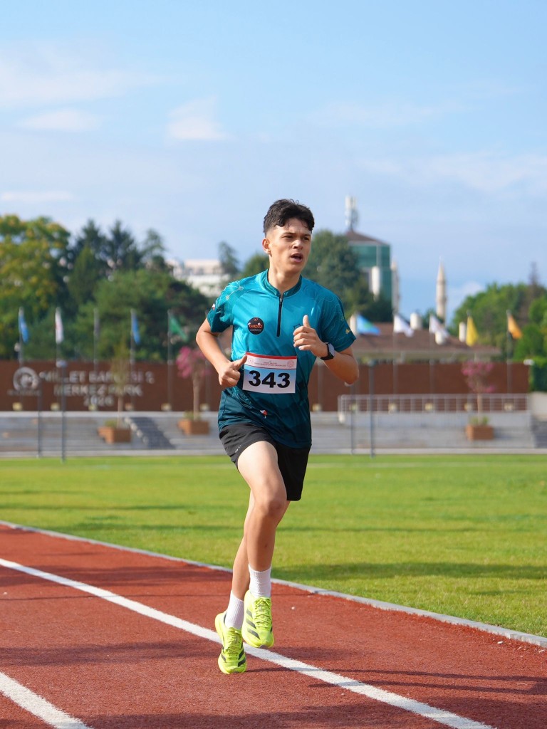 duzcede-50-sporcu-zafer-icin-kostu-kent-parktan-merkez-parka-1-031324