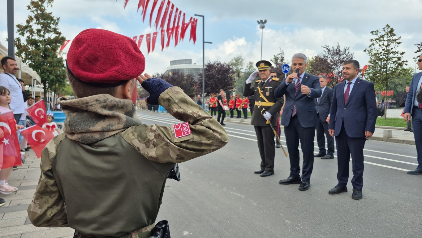 Düzce'deki 30 Ağustos kutlamalarından objektiflere yansıyan kareler