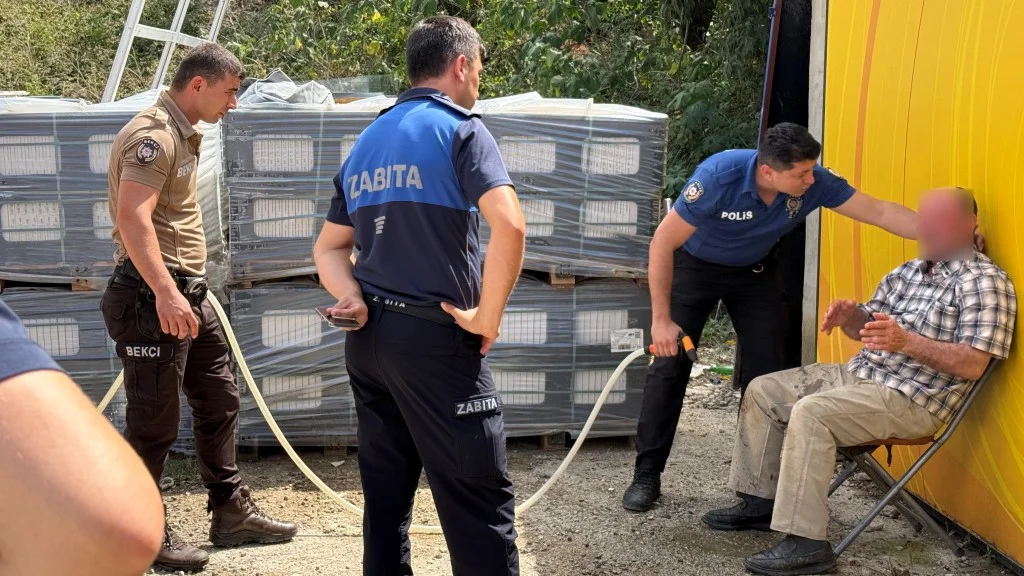 “Gitmeyeceğim, Ben Mevtayım” Dedi: Ekipleri Uğraştırdı