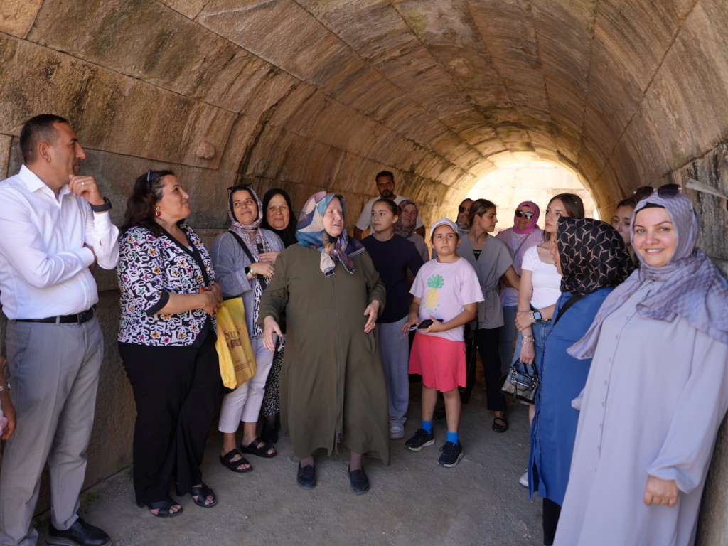duzcede-kadinlar-projeleri-yerinde-gordu-gezi-rotasina-yeni-noktalar-eklendi-18-072826
