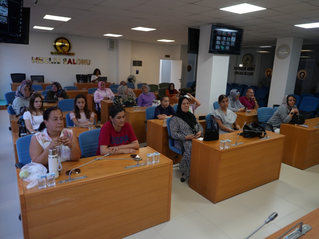 duzcede-kadinlar-projeleri-yerinde-gordu-gezi-rotasina-yeni-noktalar-eklendi-19-072826