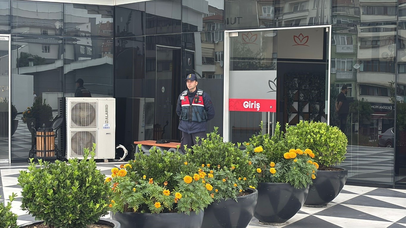 bolu-belediyesinde-hayalet-arac-operasyonu-34-milyonluk-sorusturmada-22-gozalti-6-114311