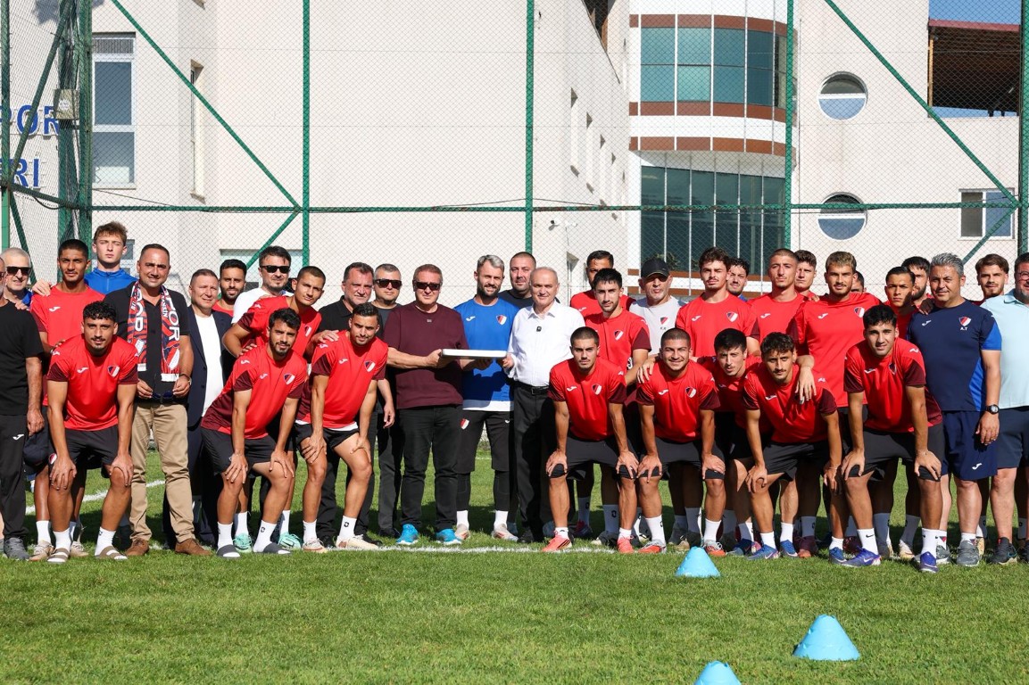 duzcesporda-sezon-oncesi-iddiali-mesaj-sampiyonlugu-armagan-edecegiz-8-030911