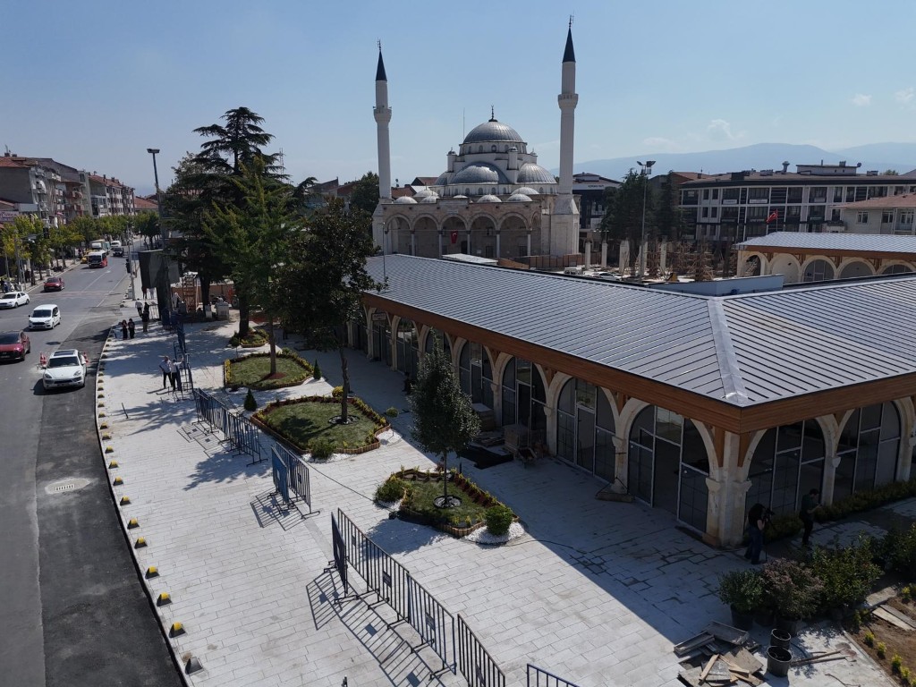 duzcenin-yeni-kutuphanesi-icin-tarih-verdi-bu-kis-cocuklar-burada-ders-calisabilecek-5-020126