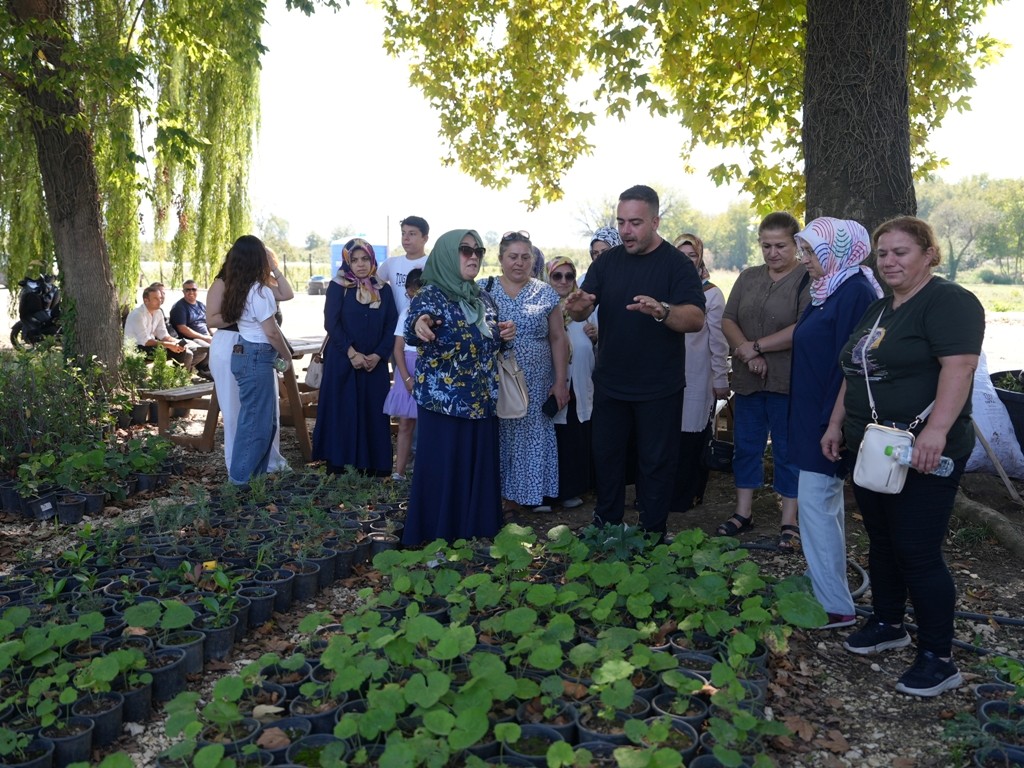 Düzce'nin yeni arıtma tesisinden görüntüler: Kadınlar çalışmaları yerinde inceledi