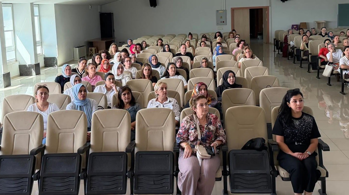 duzcede-okul-oncesinde-yeni-donem-ogretmenler-maarif-modeline-hazirlaniyor-2-124820