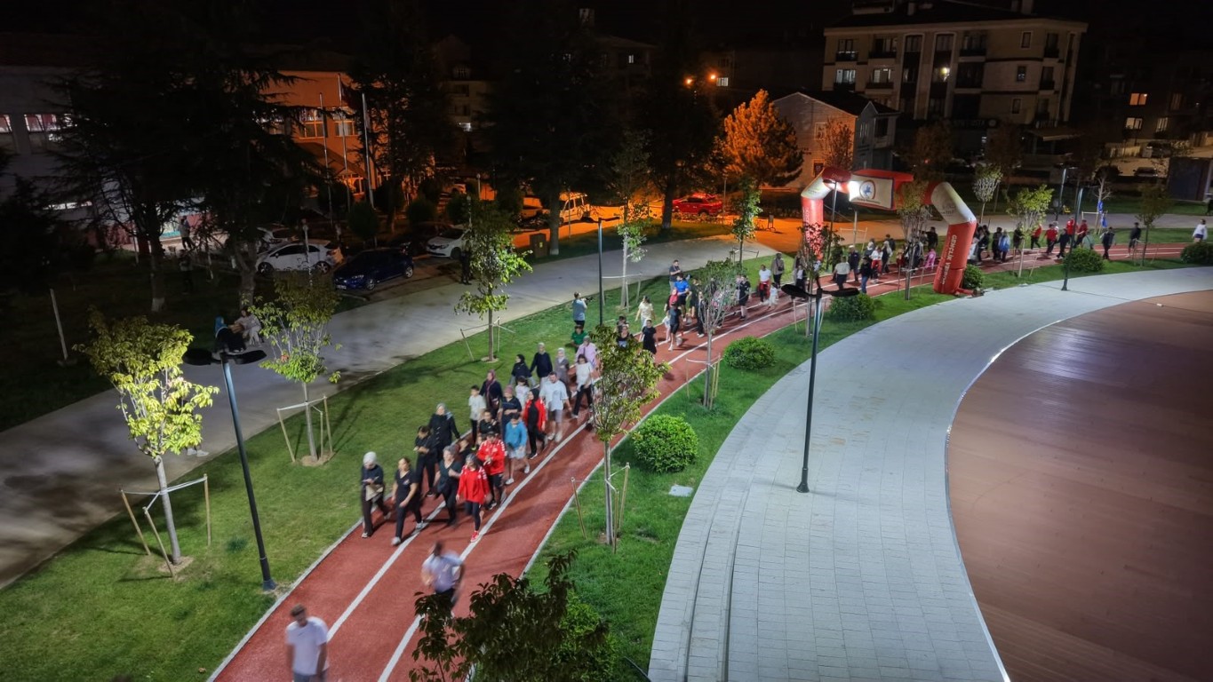 duzcede-yarin-merkez-parkta-bulusuyorlar-saat-2000de-baslayacak-4-092623