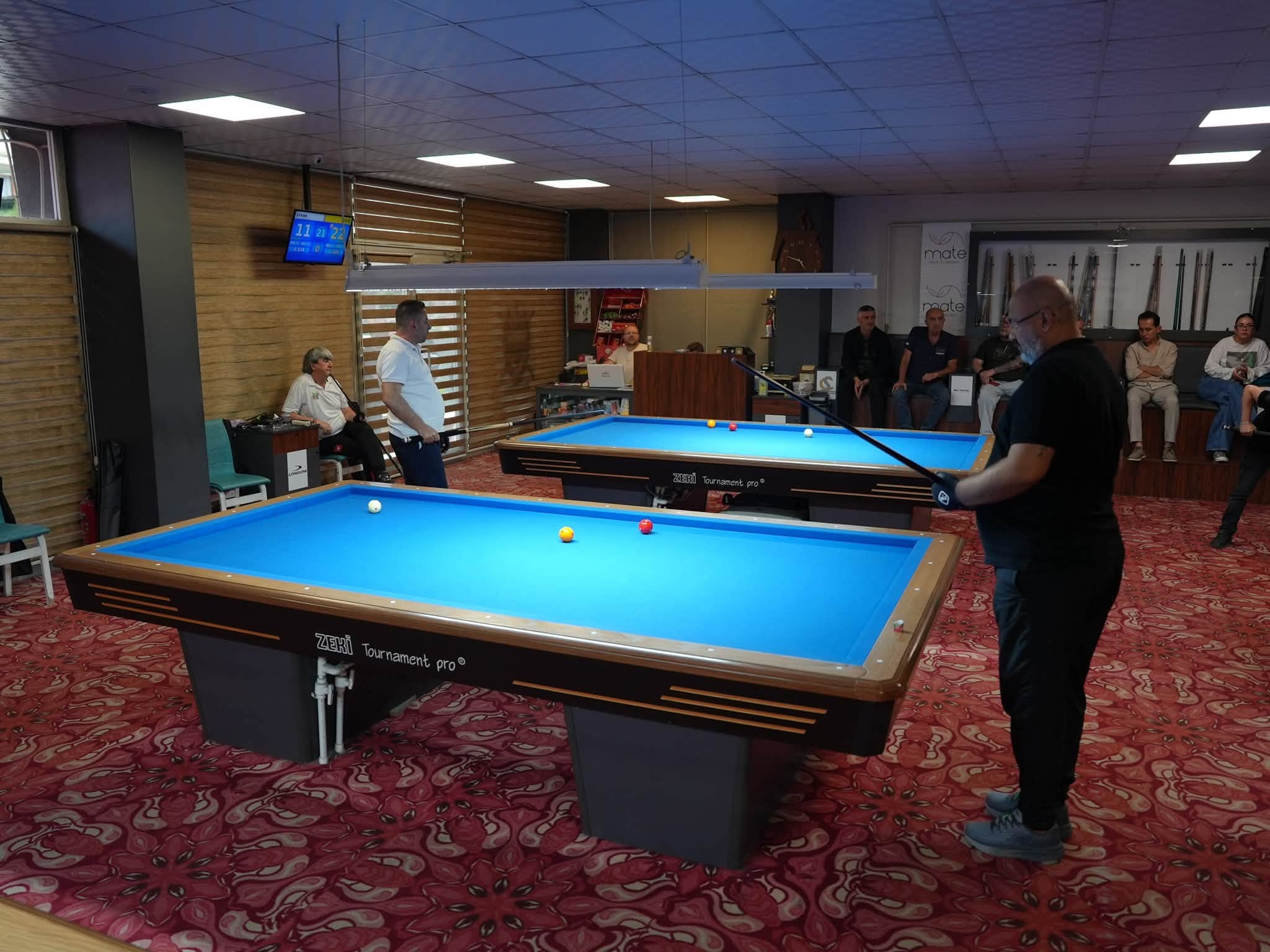 duzcede-160-sporcu-bilardo-masasinin-basinda-sampiyon-pazar-gunu-belli-olacak-2-100848