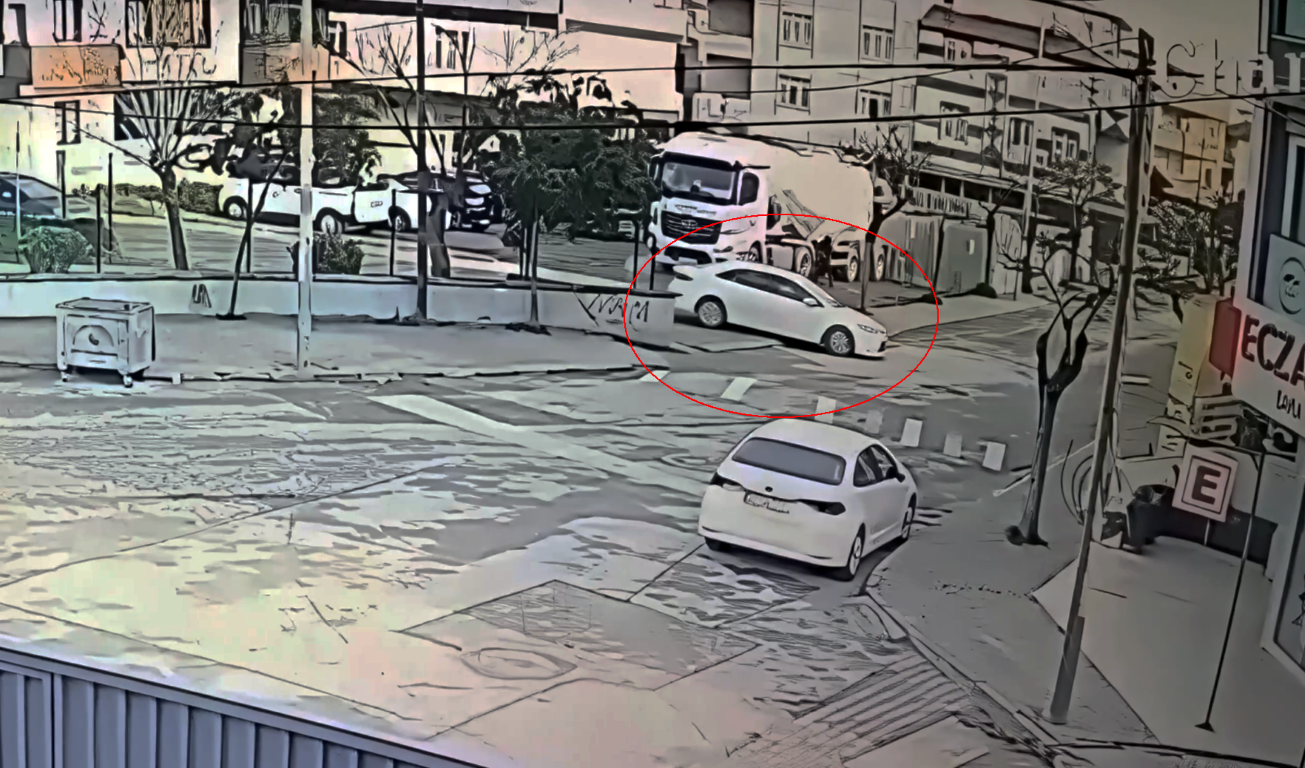 2-saat-27-dakika-tirin-altinda-bekledi-cetin-kaya-cinayetinde-goruntuler-ortaya-cikti-8-010153