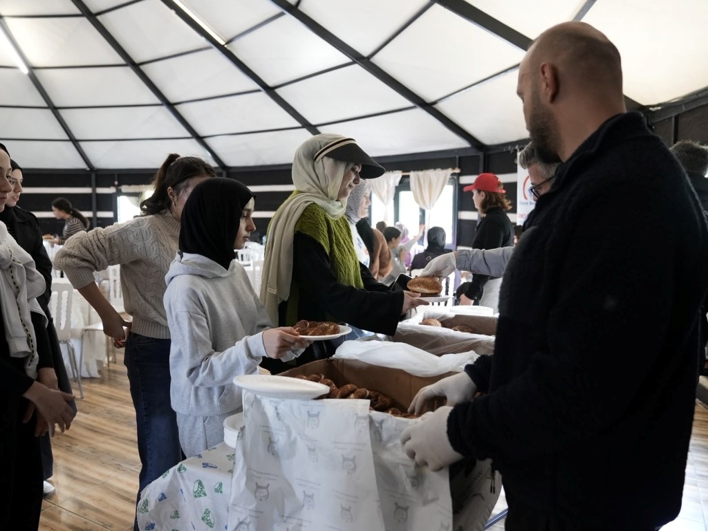 duzcede-150-genc-dogaya-cikti-5-kilometrelik-parkuru-tamamladilar-8-060654