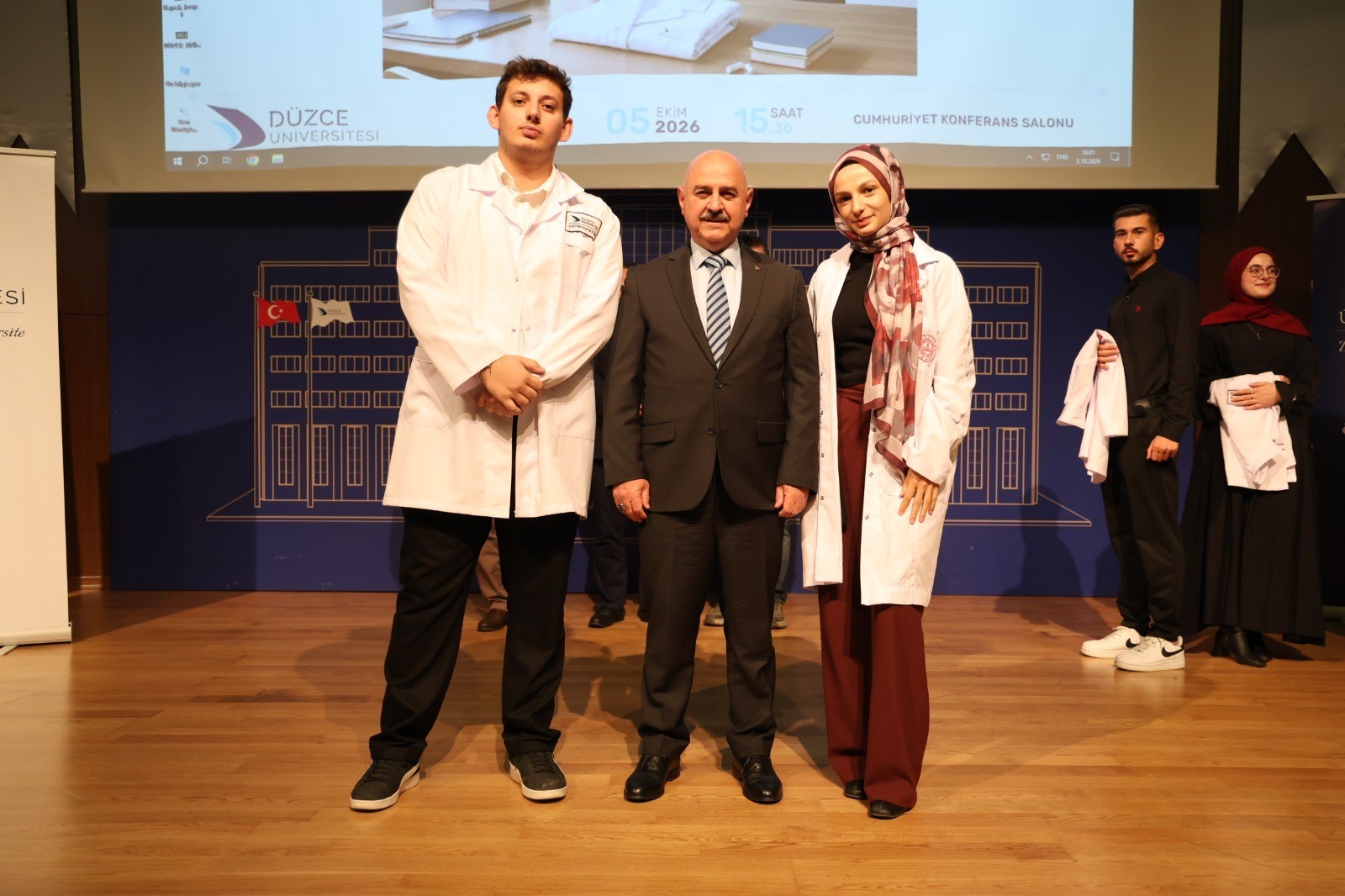 duzcede-ogretmen-adaylari-meslege-bir-adim-daha-yaklasti-1-101125