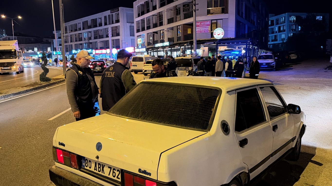 duzcede-universite-bolgesinde-giris-cikislar-4-014002