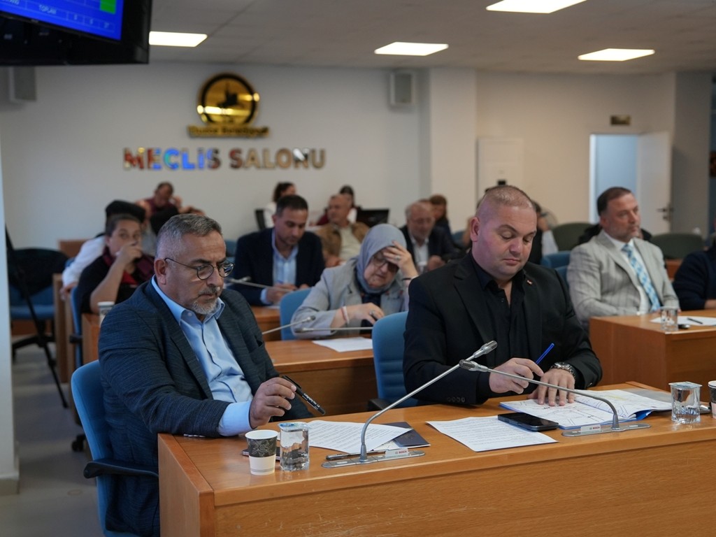 duzce-belediye-meclisinde-17-karar-kredi-talebi-ve-650-bin-tllik-hibe-onaylandi-7-044442