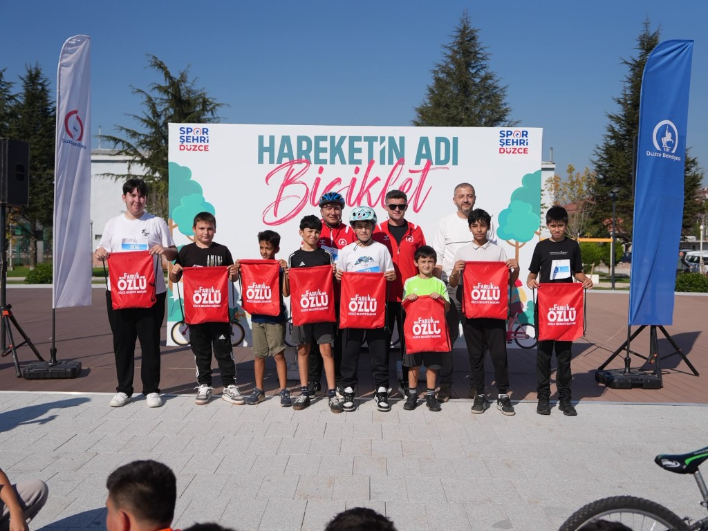 duzcede-450-bisikletli-anitparktan-merkez-parka-pedal-cevirdi-4-010919