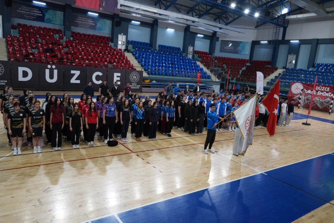 duzcede-okul-sporlari-acilisi-bahcesehirde-yapildi-yeni-sezonun-hedefleri-aciklandi-4-120446