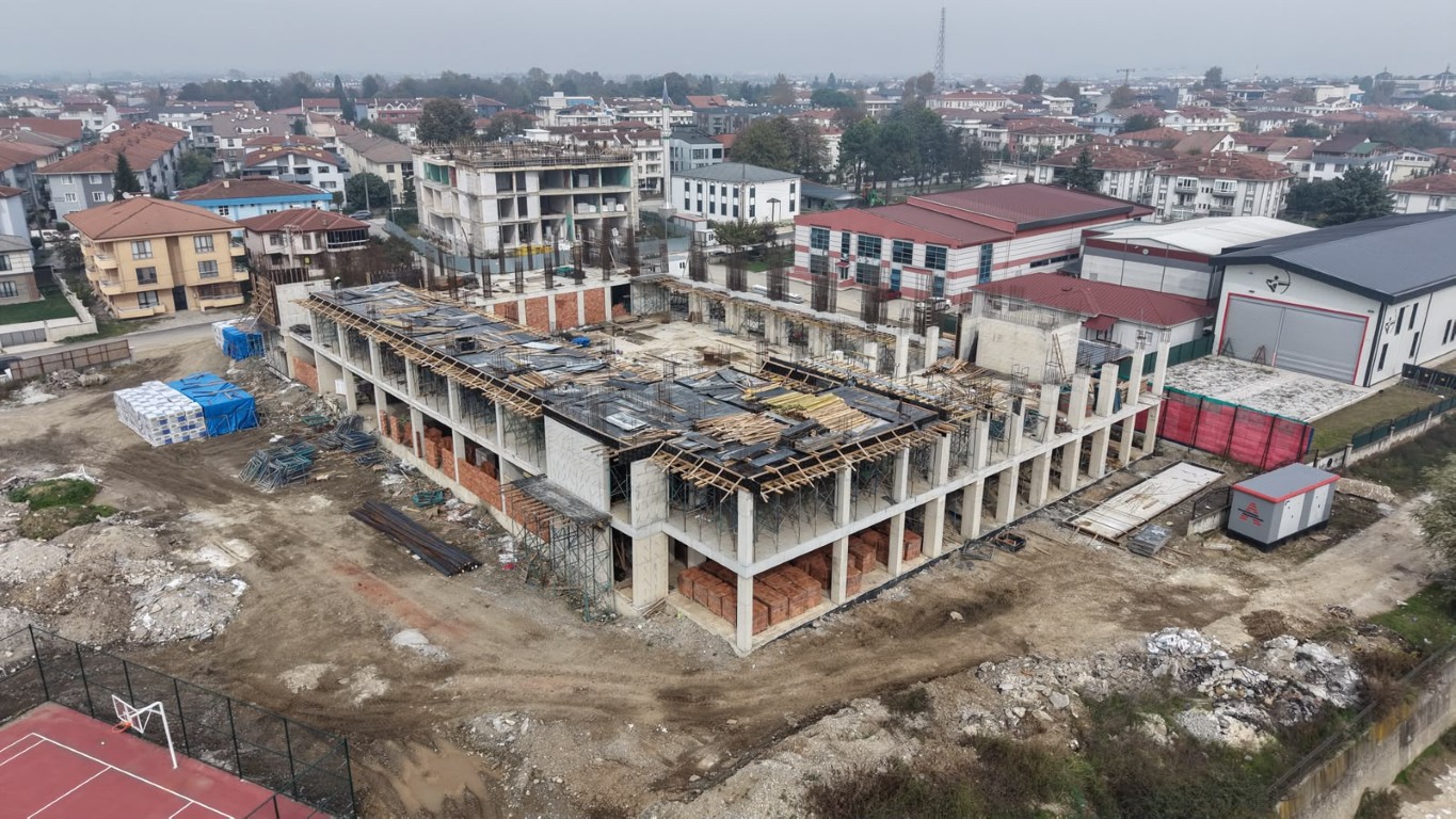 duzce-19-mayis-spor-kampusunde-yeni-asama-kapali-salonda-son-kat-imalati-13-020111