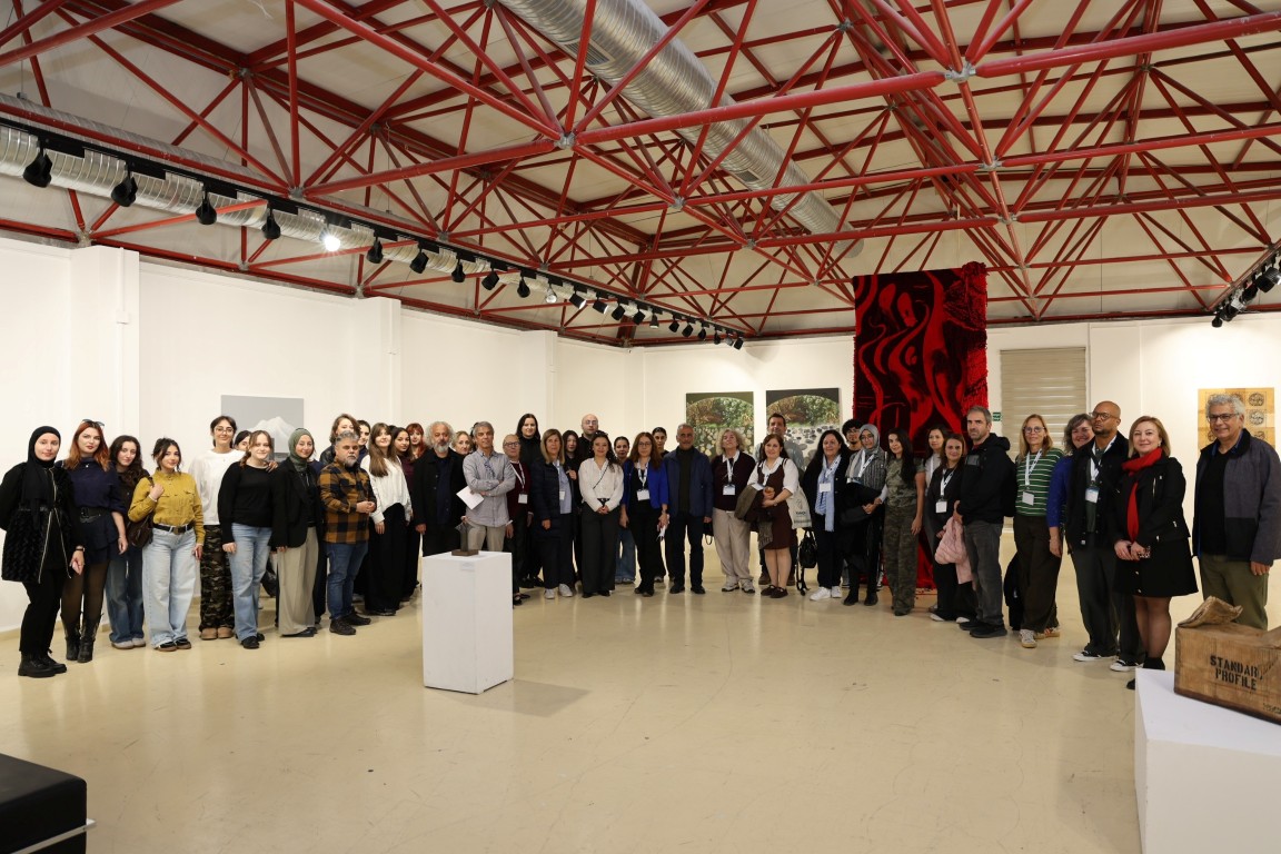 duzcede-erasmus-projesi-kapsaminda-uluslararasi-sanat-sergisi-acildi-2-093944