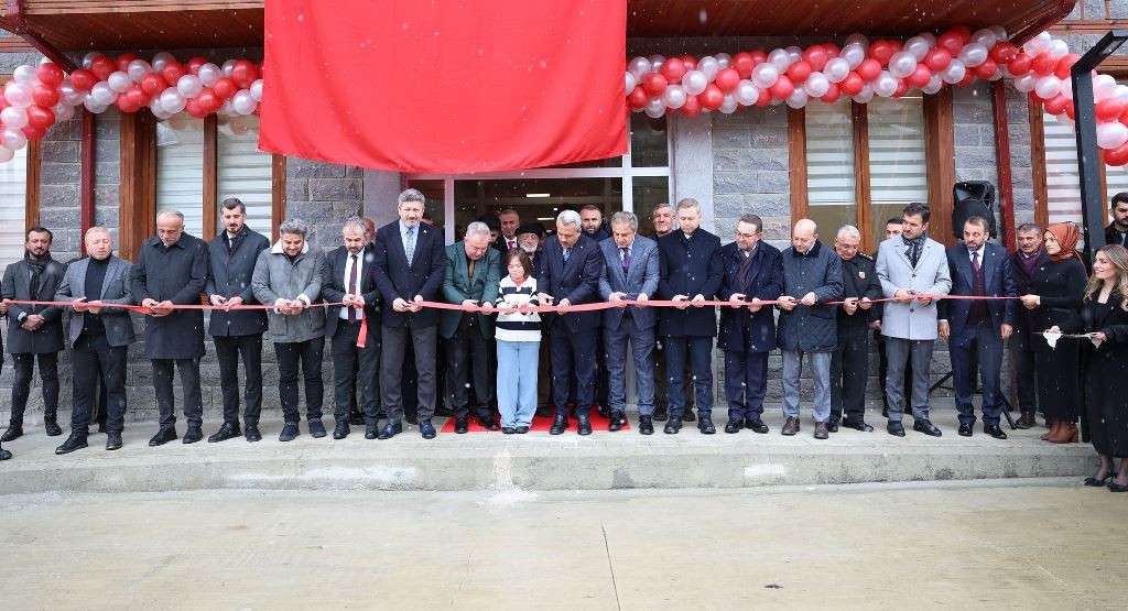 RİZE'YE MODERN BİR OKUL DAHA