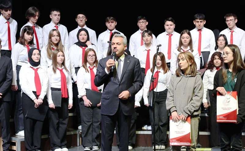 RİZE 'DE RİZE LİSESİNDEN MUHTEŞEM TÖREN