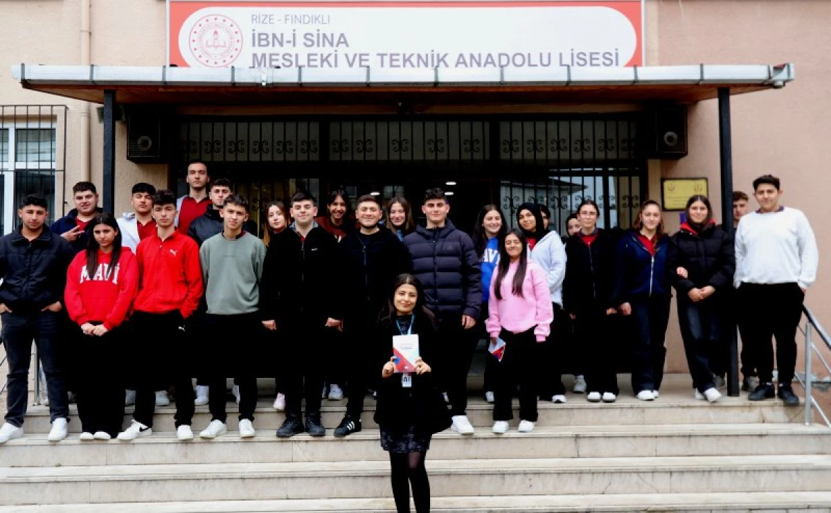 Rize’de Gençlere ÖZELL Bağımlılık  Eğitimi