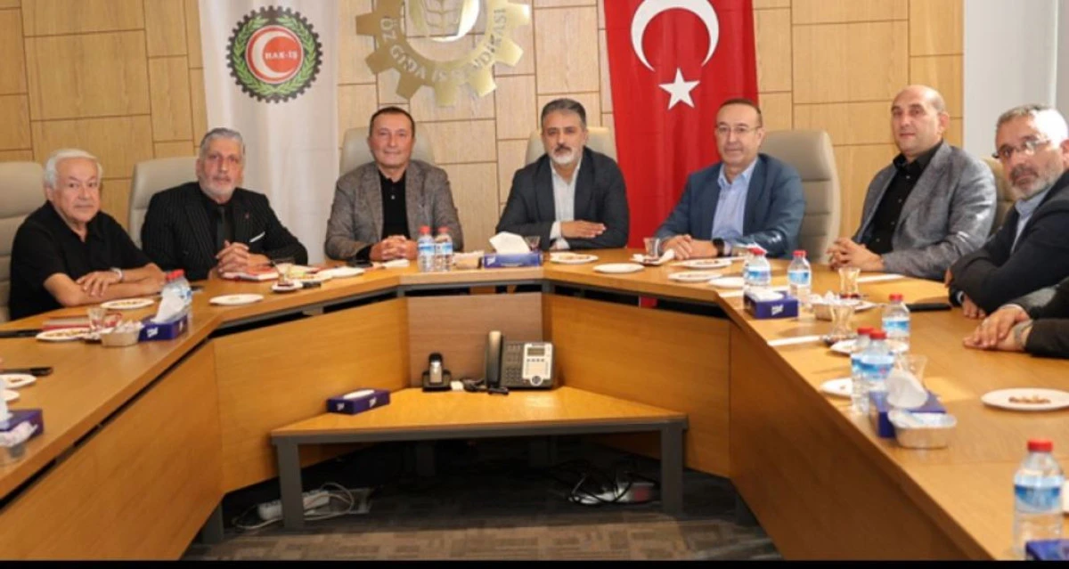 ÇAYKUR'DA YETKİLİ SENDİKADA  SÜRPRİZ İSTİFA