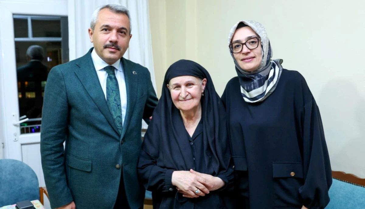 RİZE'NİN MELEK TEYZESİNİN VEFAT HABERİ RİZE'Yİ ÜZDÜ