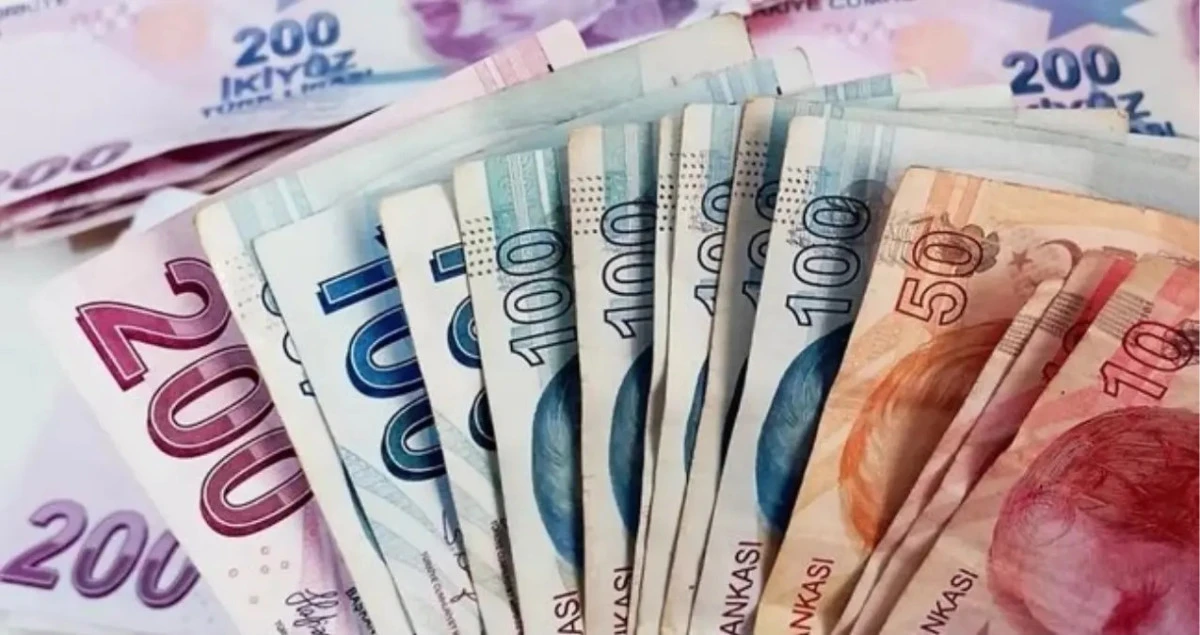YASALAŞTI.  En Düşük Emekli Aylığı 20 Bin Liray