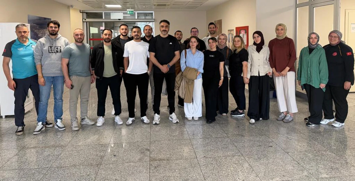 RİZE'DE SAĞLIKÇILARIN EĞİTİMİLERİ DEVAM EDİYOR