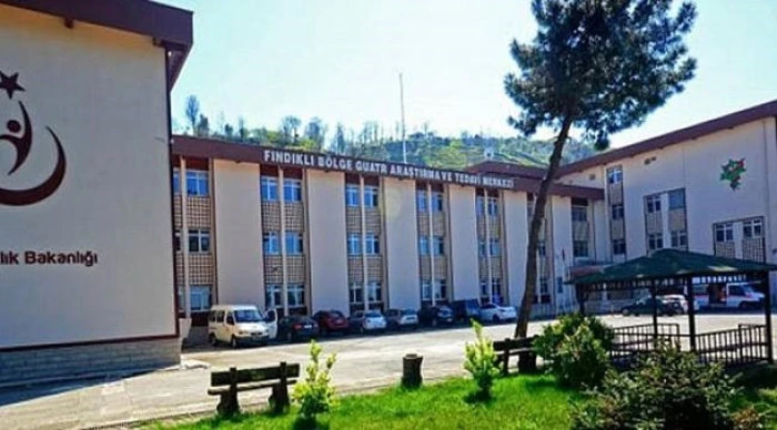 RİZE'DE HASTANE POLEMİĞİ İKİ PARTİ KARŞI KARŞIYA
