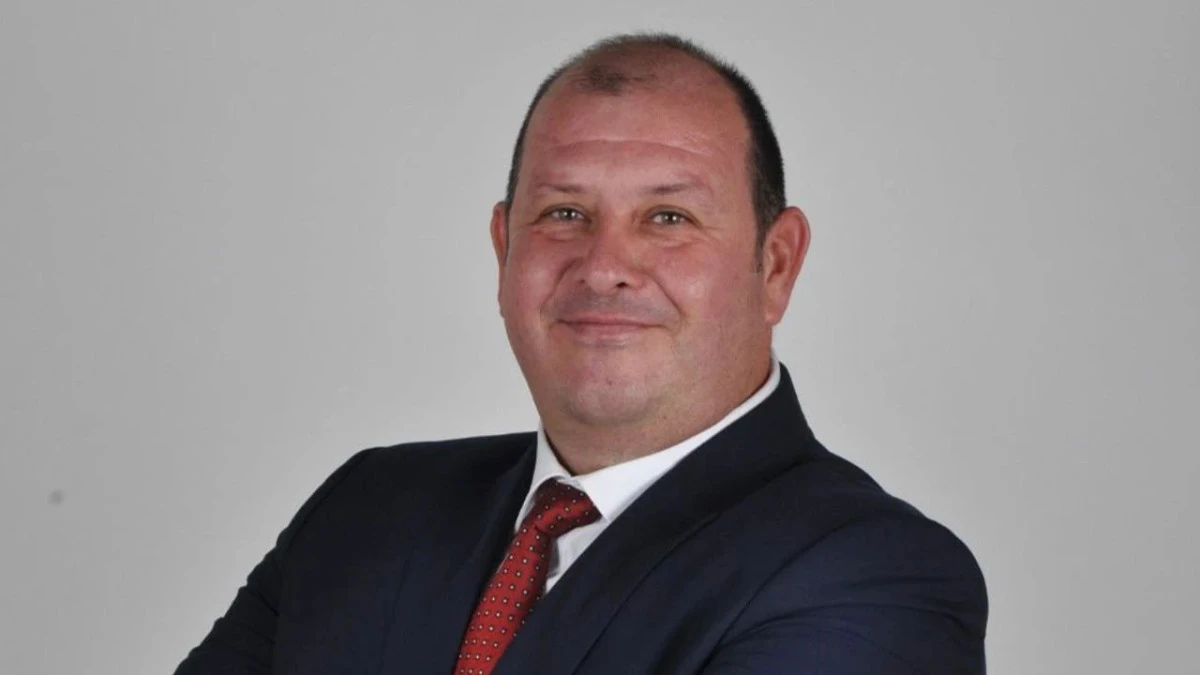 MENDERES BELEDİYE BAŞKANI İLKAY ÇİÇEK VE 21 KİŞİ GÖZALTINDA