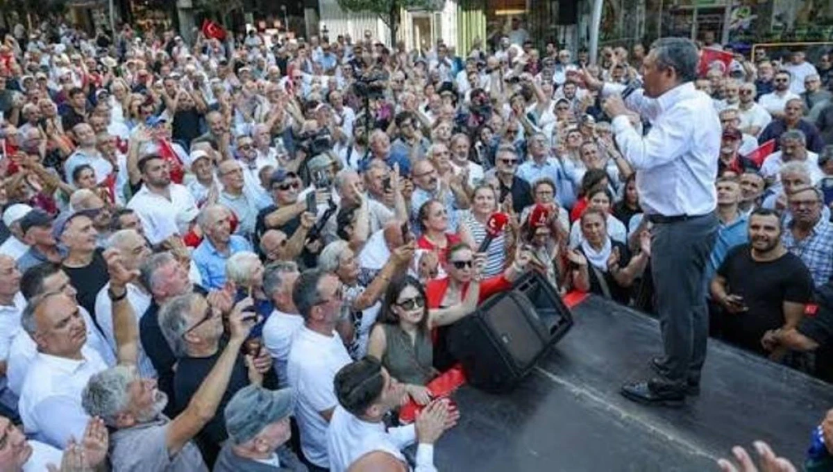 ÖZGÜR ÖZEL RİZE'DEN MEŞALEYİ YAKTI.  