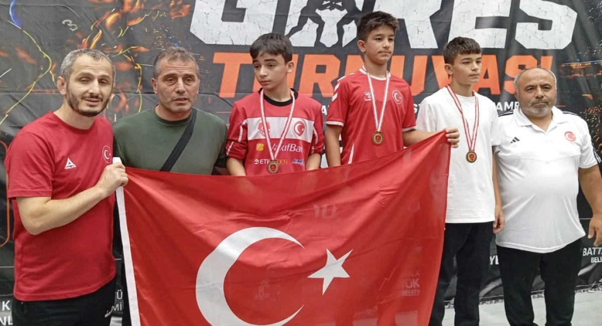 RİZE'YE ÇOK SAYIDA MADALYA İLE DÖNDÜLER