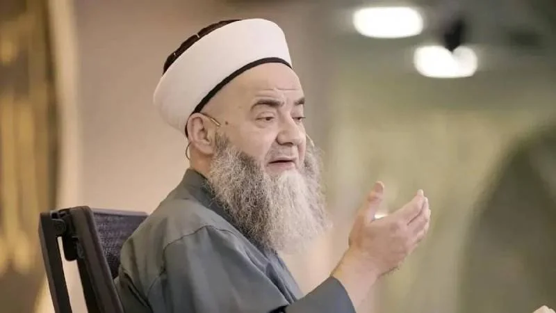 CÜBBELİ İBB'Yİ AYNİ ŞEKİLDE ALALIM DİYE DUA ETTİ.