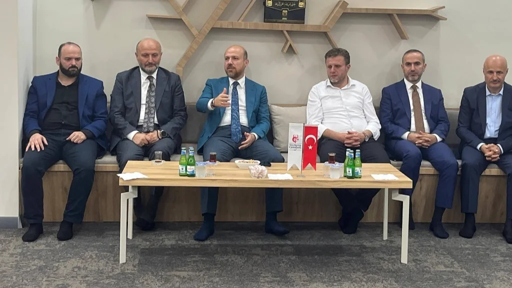 BİLAL ERDOĞAN RİZE’DE İLİM YAYMA’NIN YENİ YERLEŞKESİNİ ZİYARET ETTİ